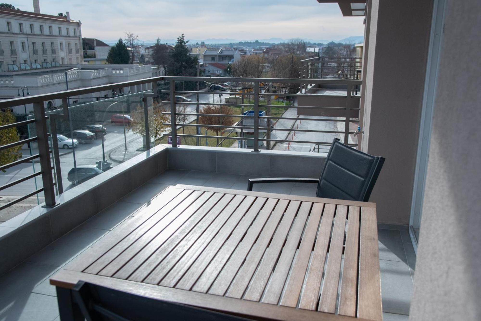 Smart Green Appartments Larissa Exterior photo